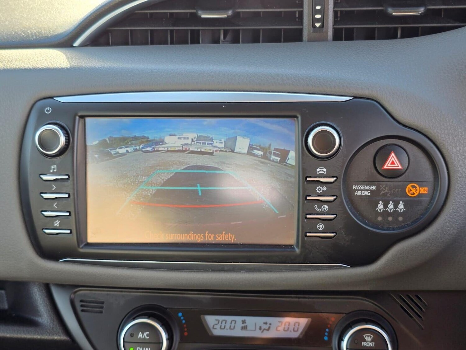 Used Toyota Yaris 2017 for sale - 76231417: Photo 35