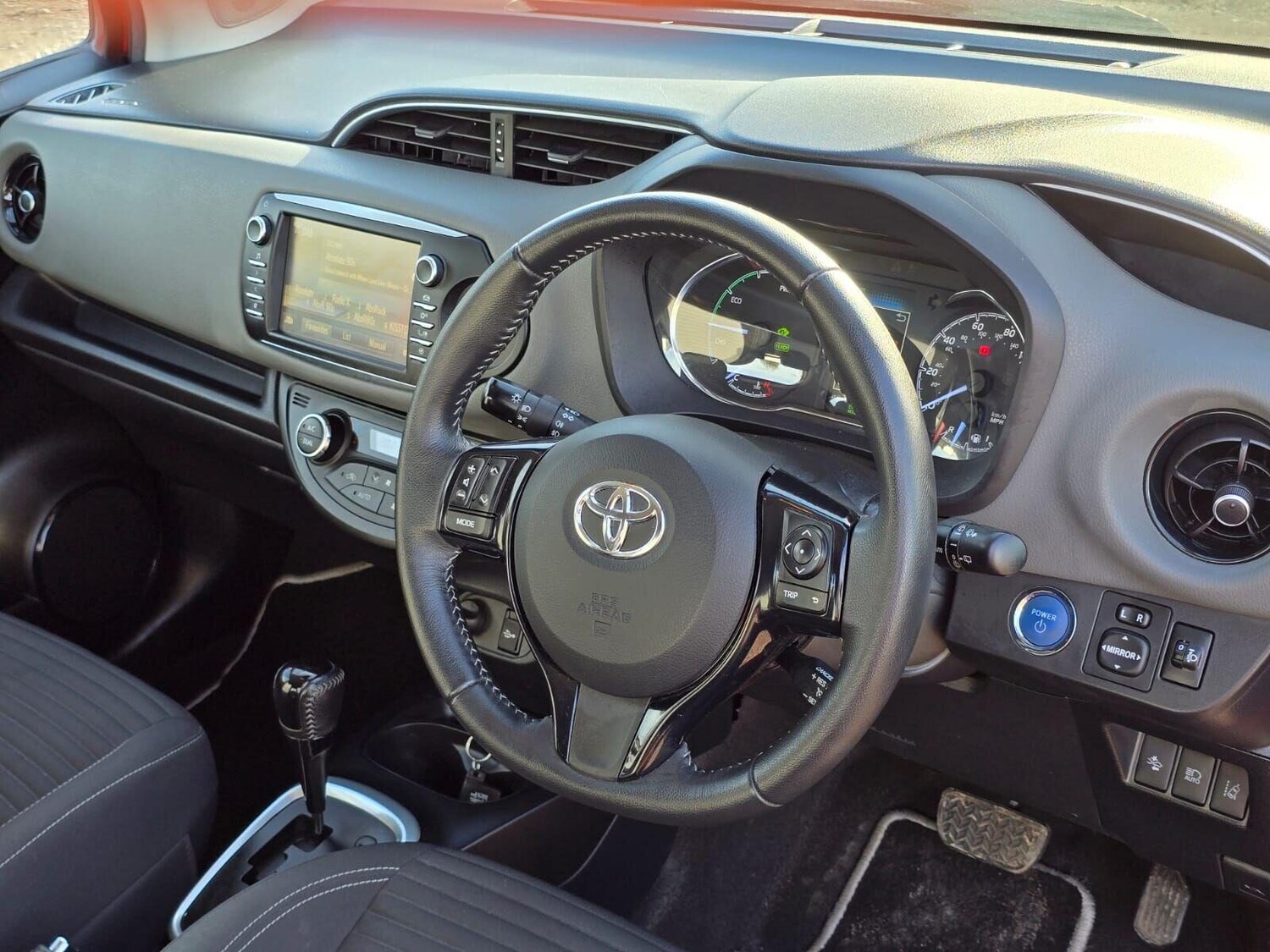 Used Toyota Yaris 2017 for sale - 76231417: Photo 39