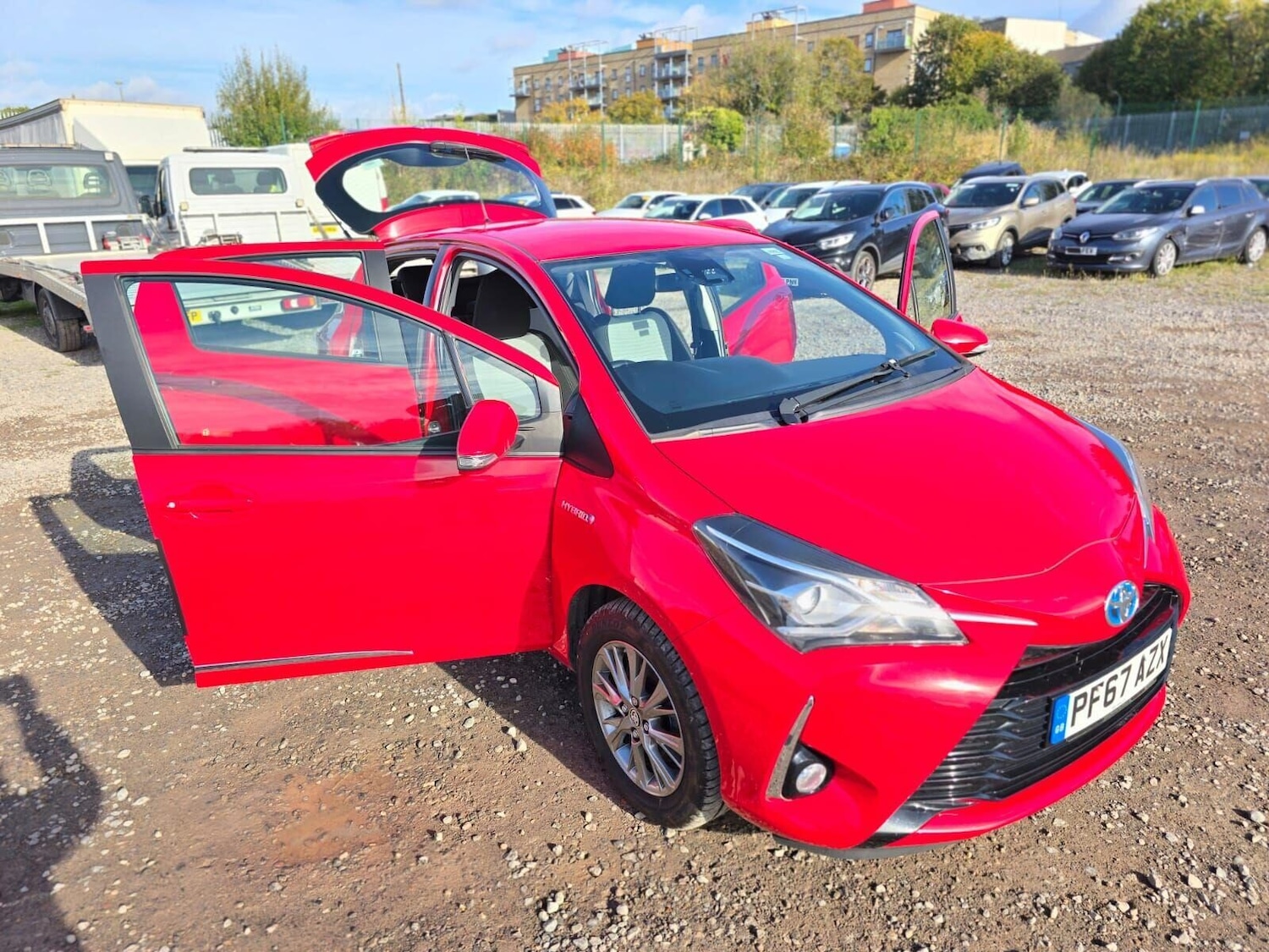 Used Toyota Yaris 2017 for sale - 76231417: Photo 6