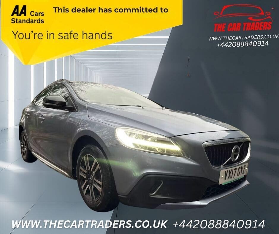 Used Volvo V40 2017 for sale - 76847737: Photo 1