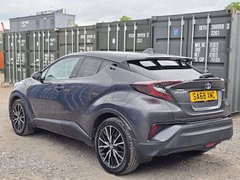 Used Toyota C-HR 2018 for sale - 78906930: Photo