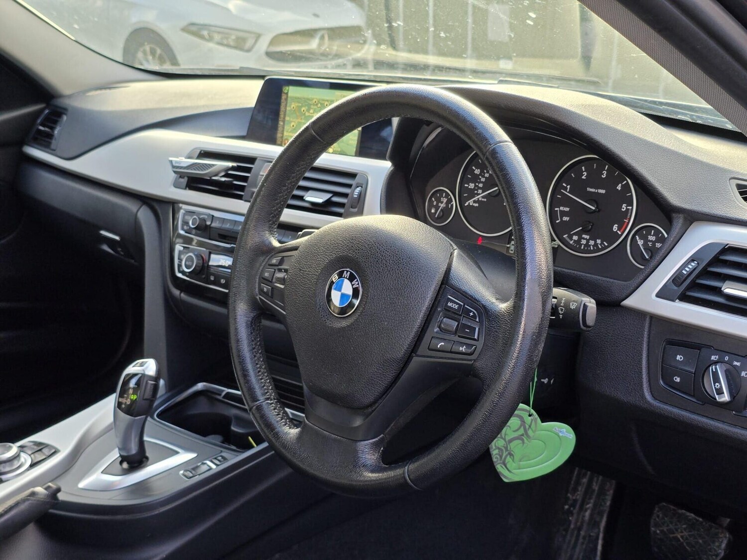 Used BMW 3 Series 2016 for sale - 77733822: Photo 34