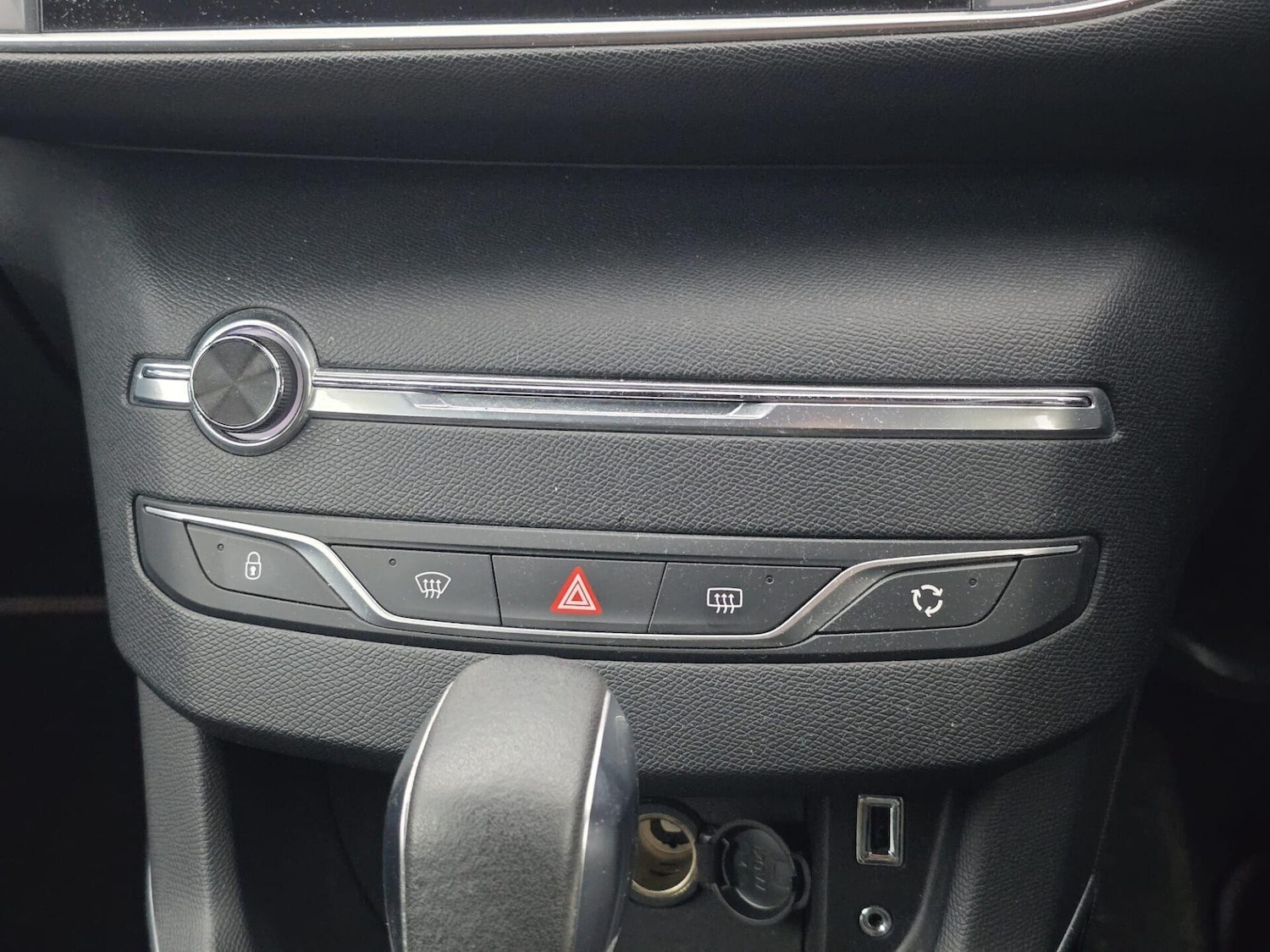 Used Peugeot 308 2016 for sale - 77506770: Photo 24