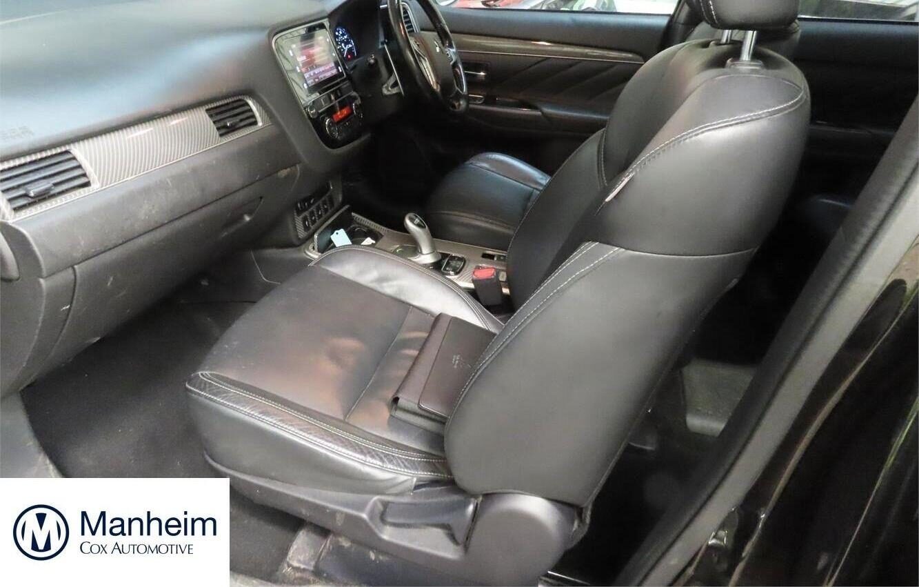 Used Mitsubishi Outlander 2018 for sale - 77935844: Photo 4