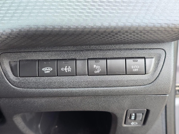 Used Peugeot 2008 2017 for sale - 75999460: Photo 32