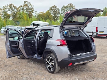 Used Peugeot 2008 2017 for sale - 75999460: Photo 4