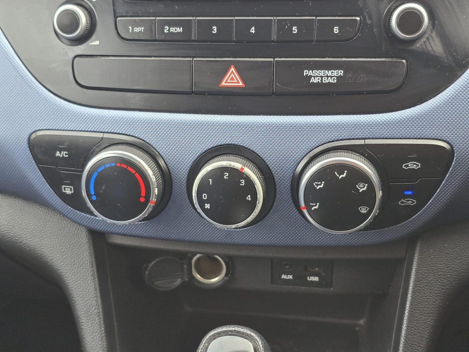 Used Hyundai i10 2014 for sale - 77249706: Photo 54