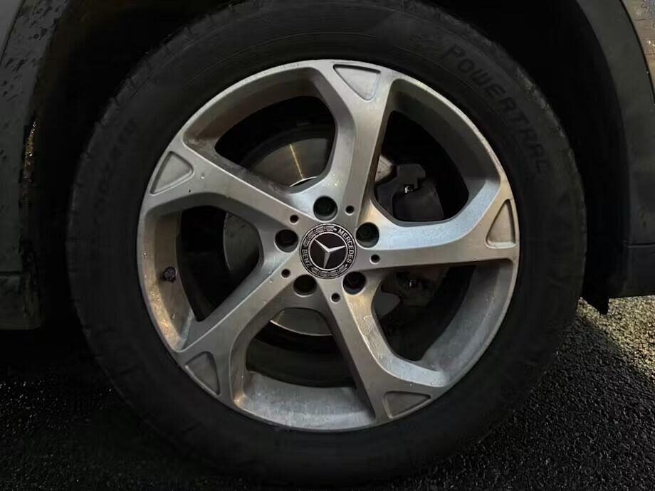 Used Mercedes-Benz GLA 2018 for sale - 76931144: Photo 9