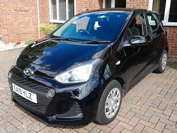 Used Hyundai i10 2019 for sale - 75834233: Photo
