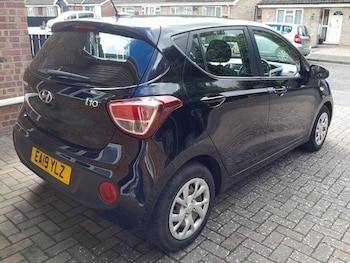 Used Hyundai i10 2019 for sale - 75834233: Photo