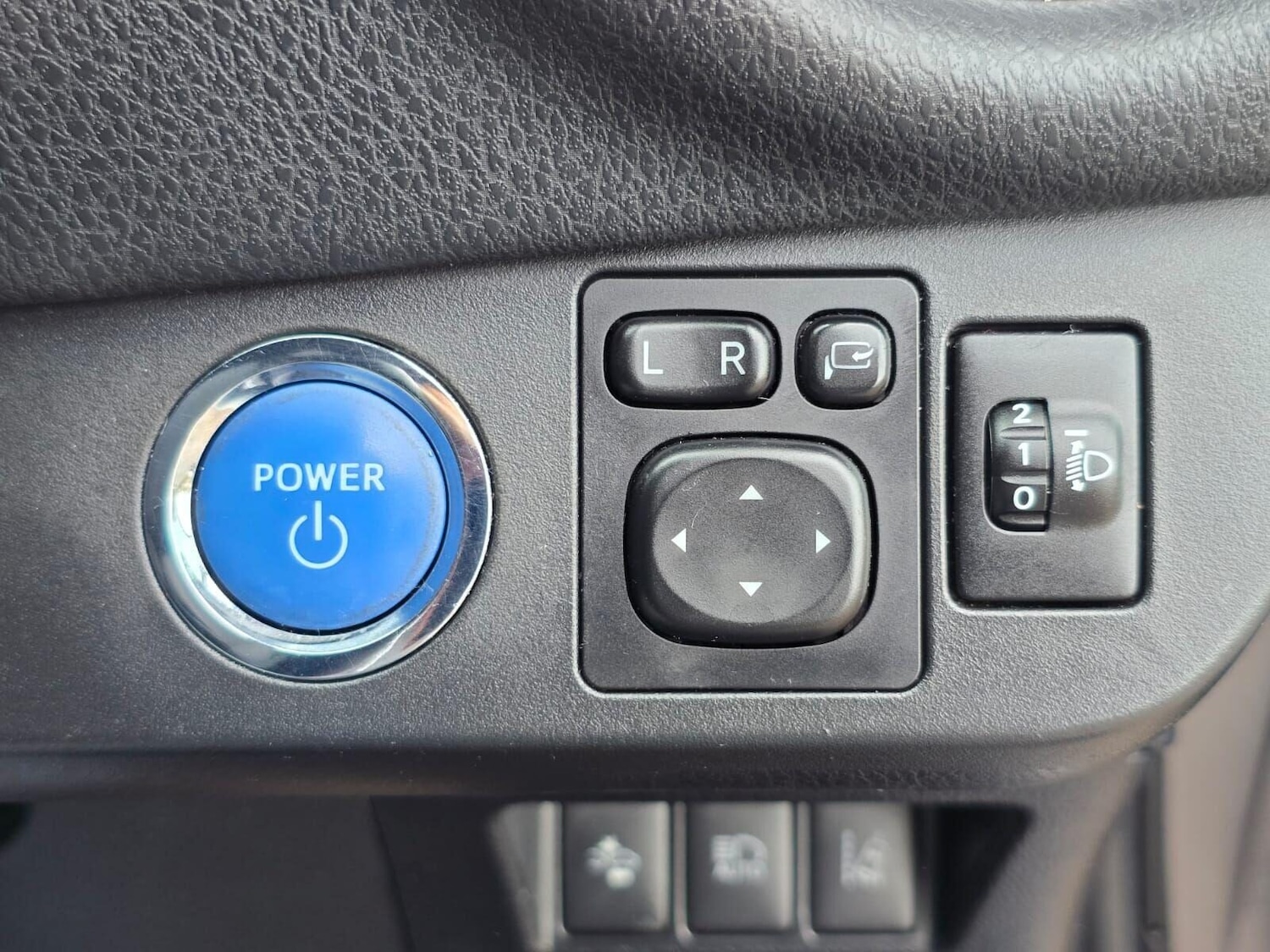 Used Toyota Yaris 2018 for sale - 76506066: Photo 23