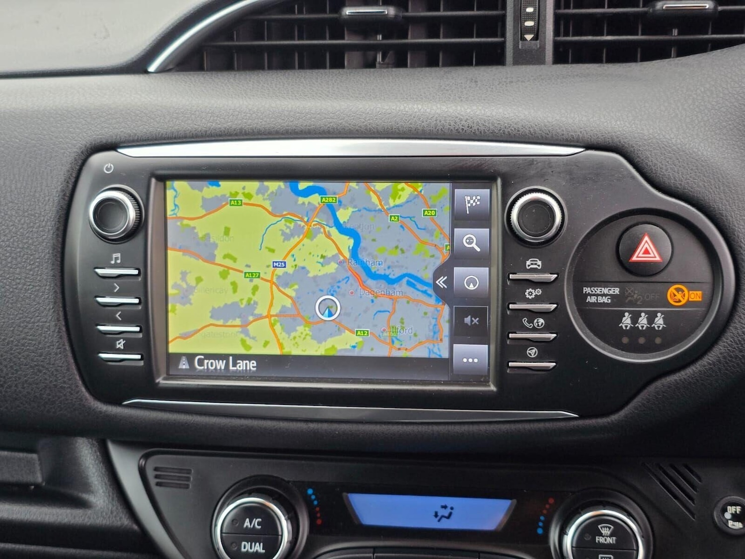 Used Toyota Yaris 2018 for sale - 76506066: Photo 30