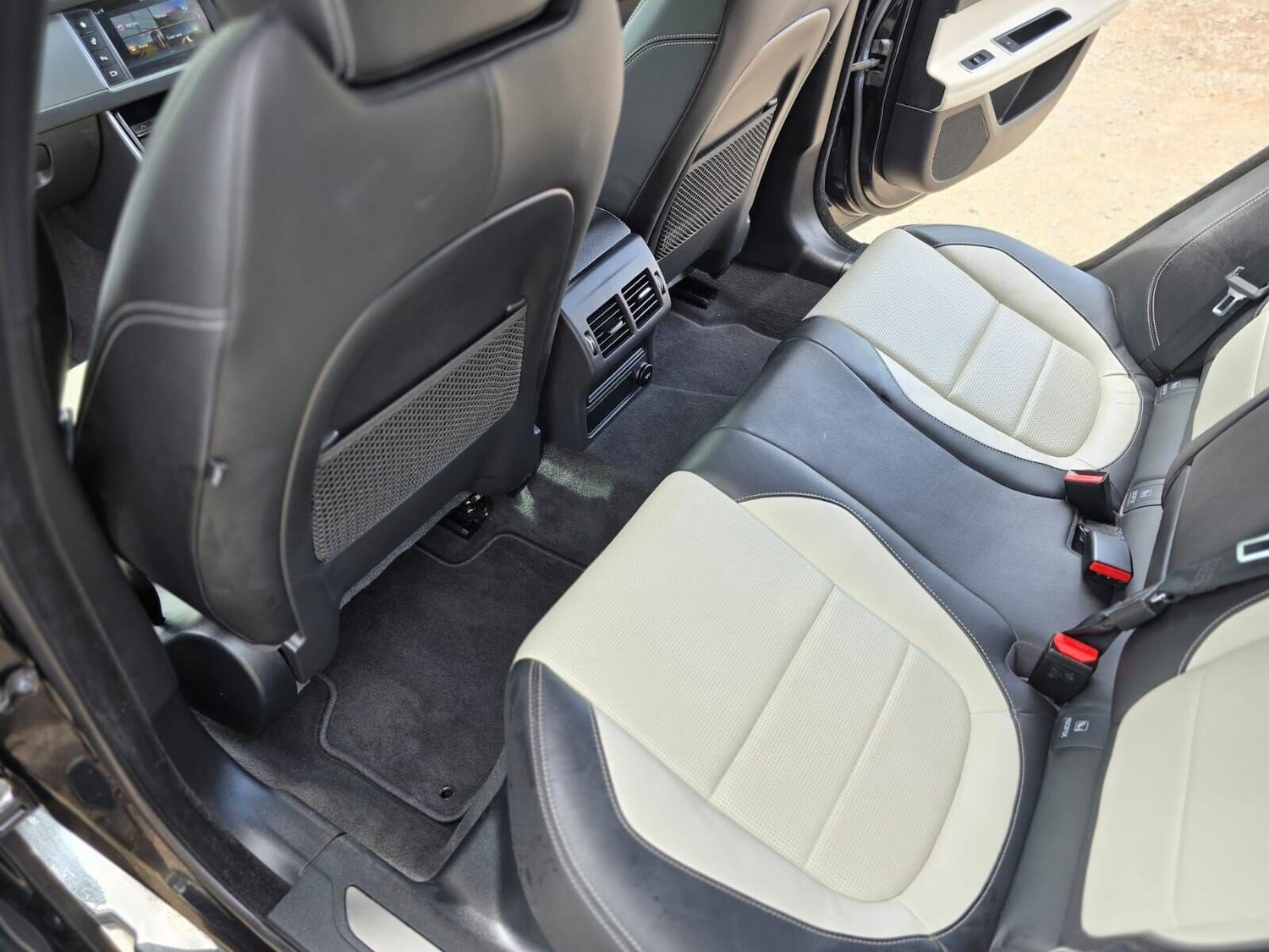 Used Jaguar XF 2017 for sale - 77582417: Photo 40