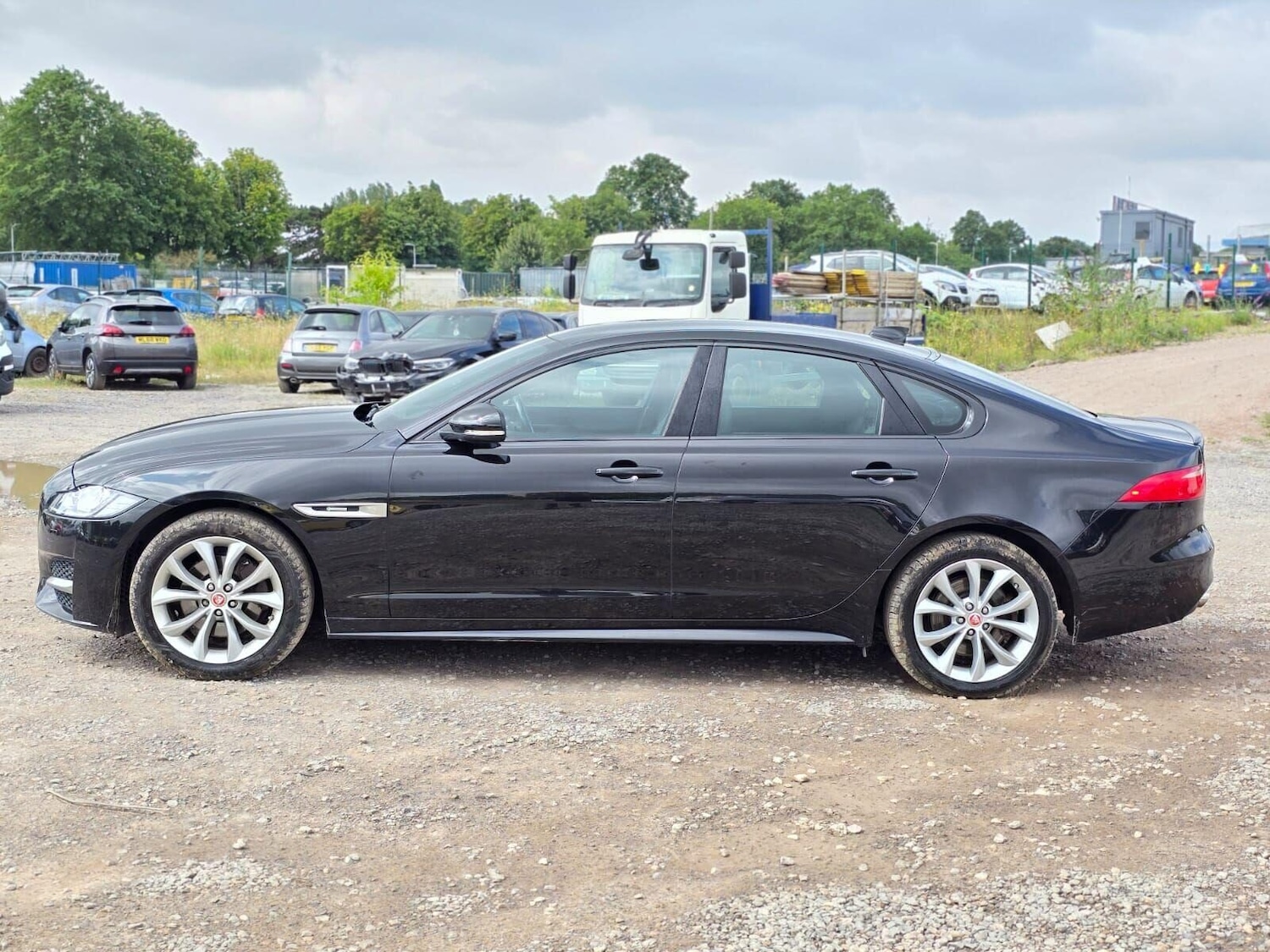Used Jaguar XF 2017 for sale - 77582417: Photo 5