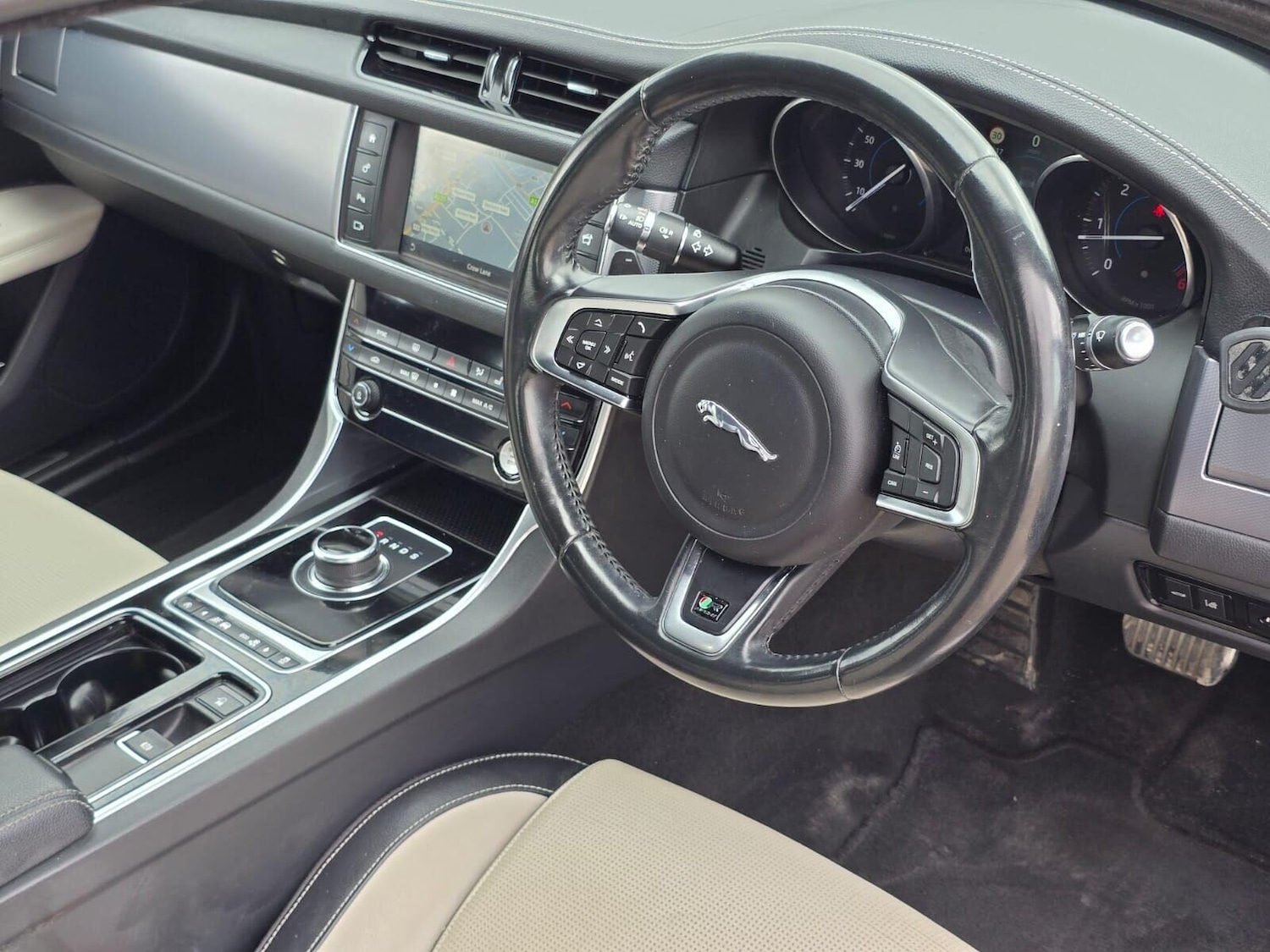 Used Jaguar XF 2017 for sale - 77582417: Photo 55