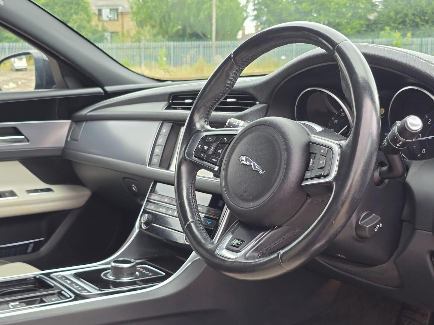 Used Jaguar XF 2017 for sale - 77582417: Photo 56