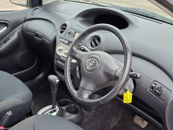 Used Toyota Yaris 2004 for sale - 75276907: Photo 17