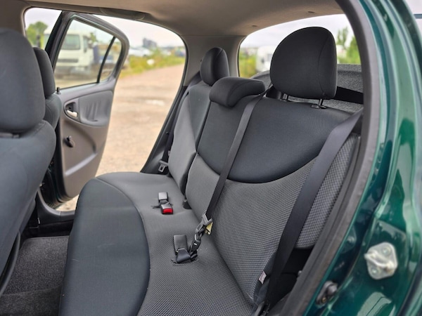 Used Toyota Yaris 2004 for sale - 75276907: Photo 20