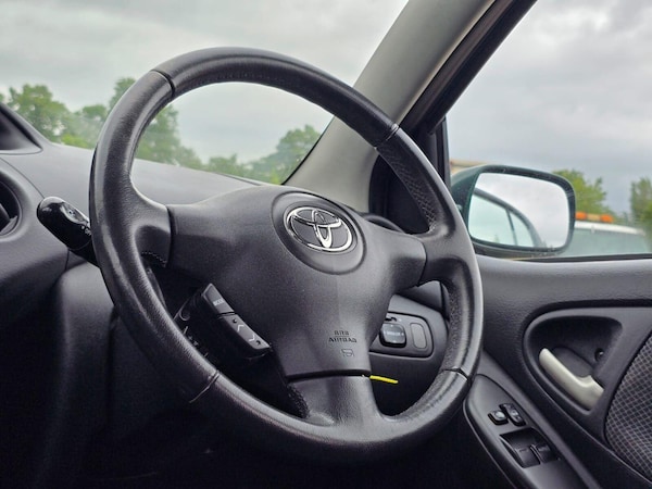 Used Toyota Yaris 2004 for sale - 75276907: Photo 28