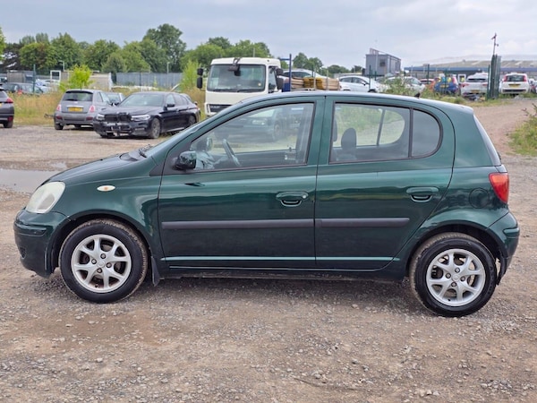 Used Toyota Yaris 2004 for sale - 75276907: Photo 9