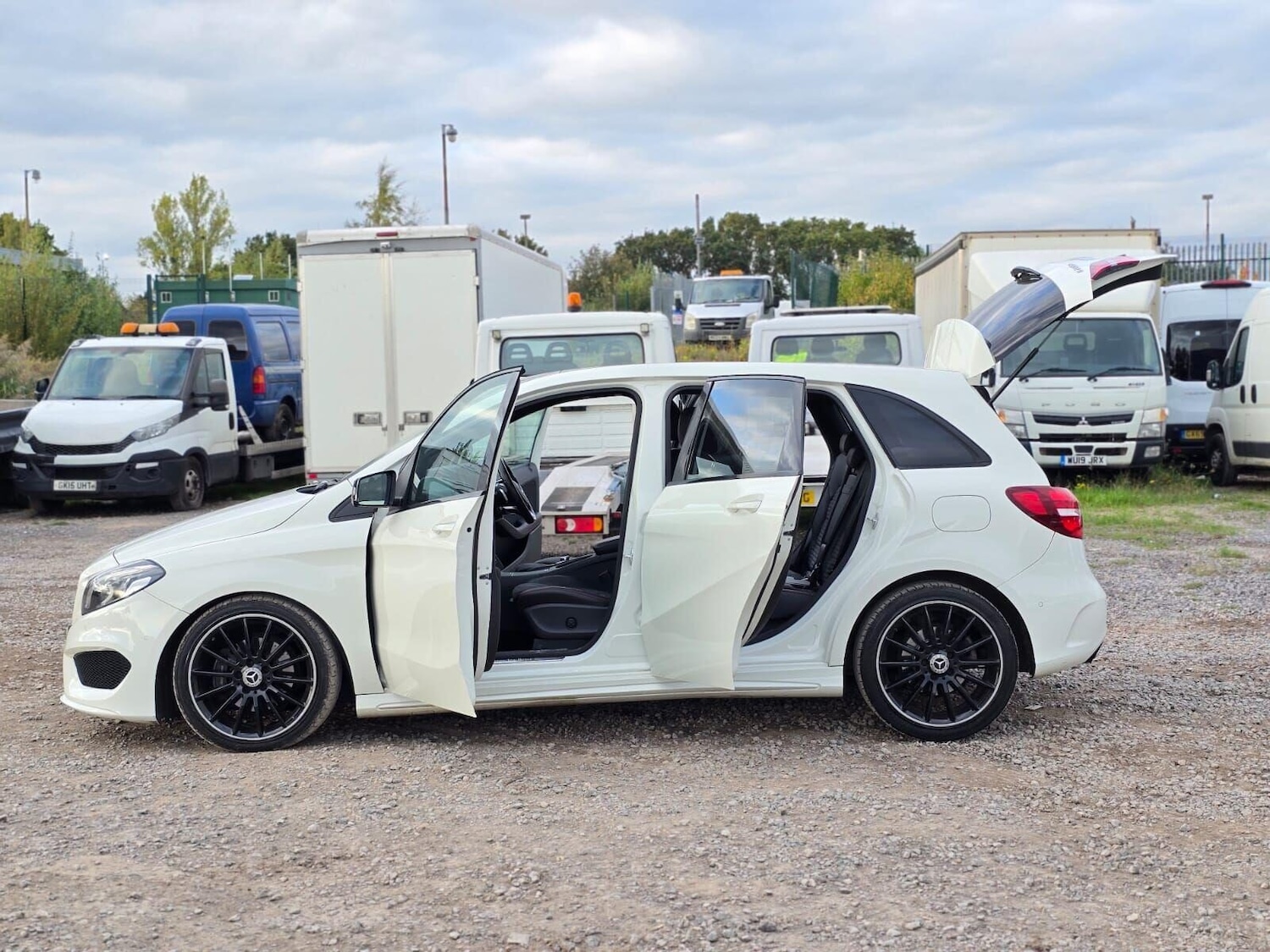 Used Mercedes-Benz B Class 2017 for sale - 76057465: Photo 13