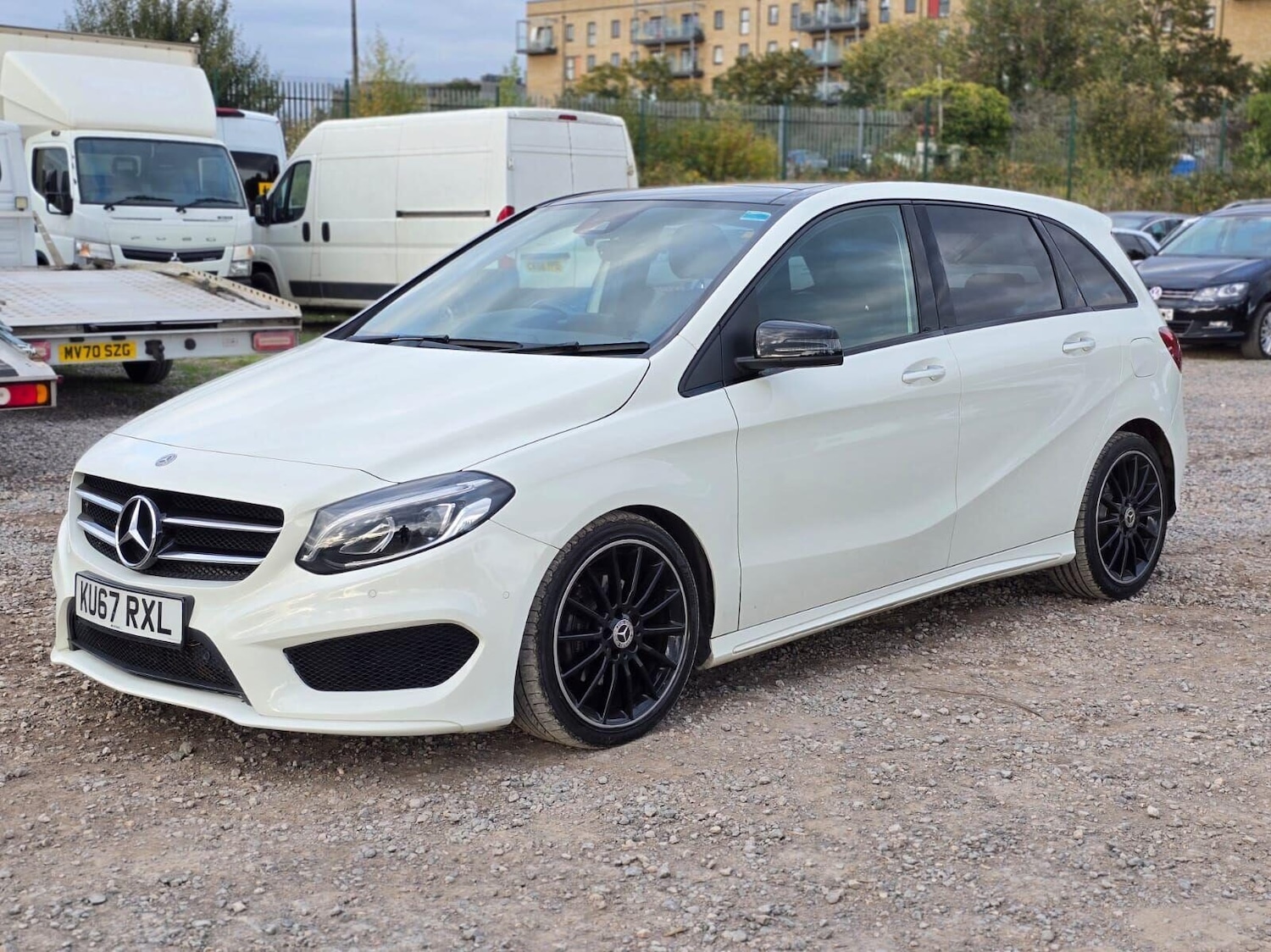 Used Mercedes-Benz B Class 2017 for sale - 76057465: Photo 3