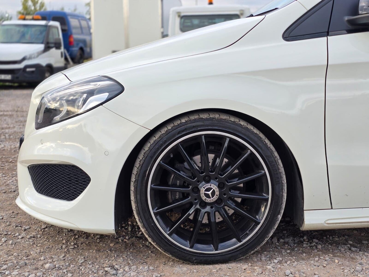 Used Mercedes-Benz B Class 2017 for sale - 76057465: Photo 39