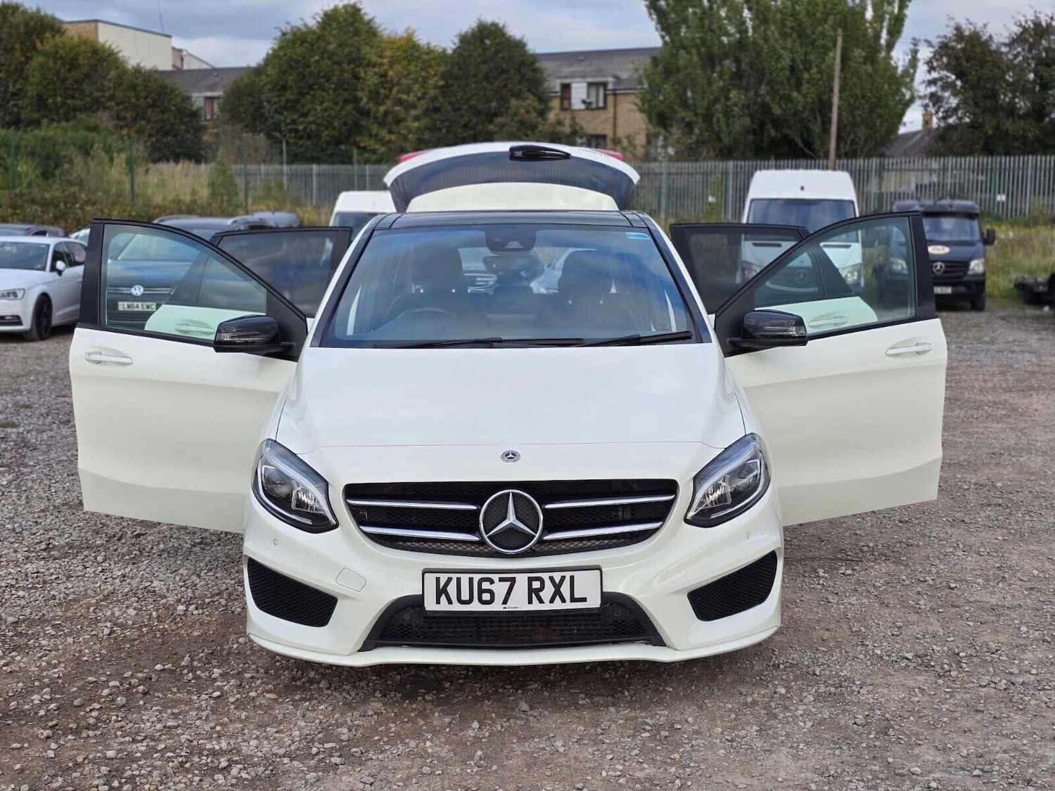 Used Mercedes-Benz B Class 2017 for sale - 76057465: Photo 8