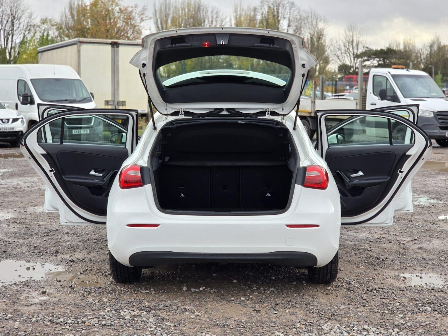 Used Mercedes-Benz A-Class 2018 for sale - 76317273: Photo 14