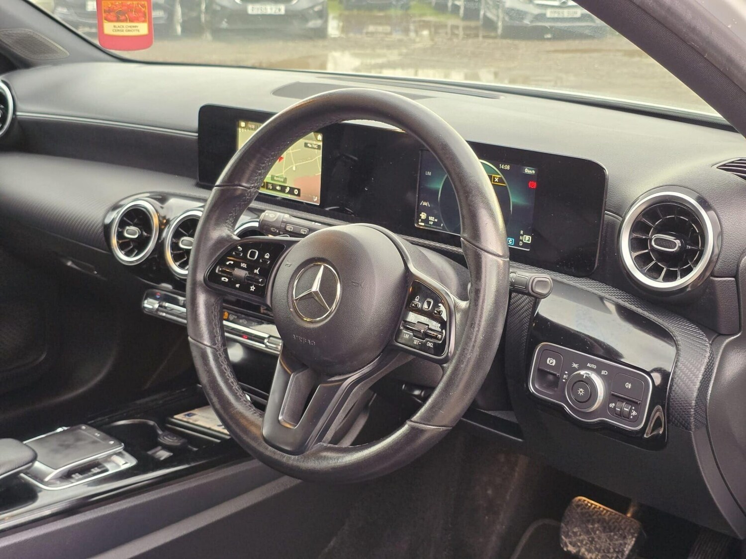 Used Mercedes-Benz A-Class 2018 for sale - 76317273: Photo 25