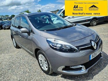Used Renault Grand Scenic 2016 for sale - 75975012: Photo