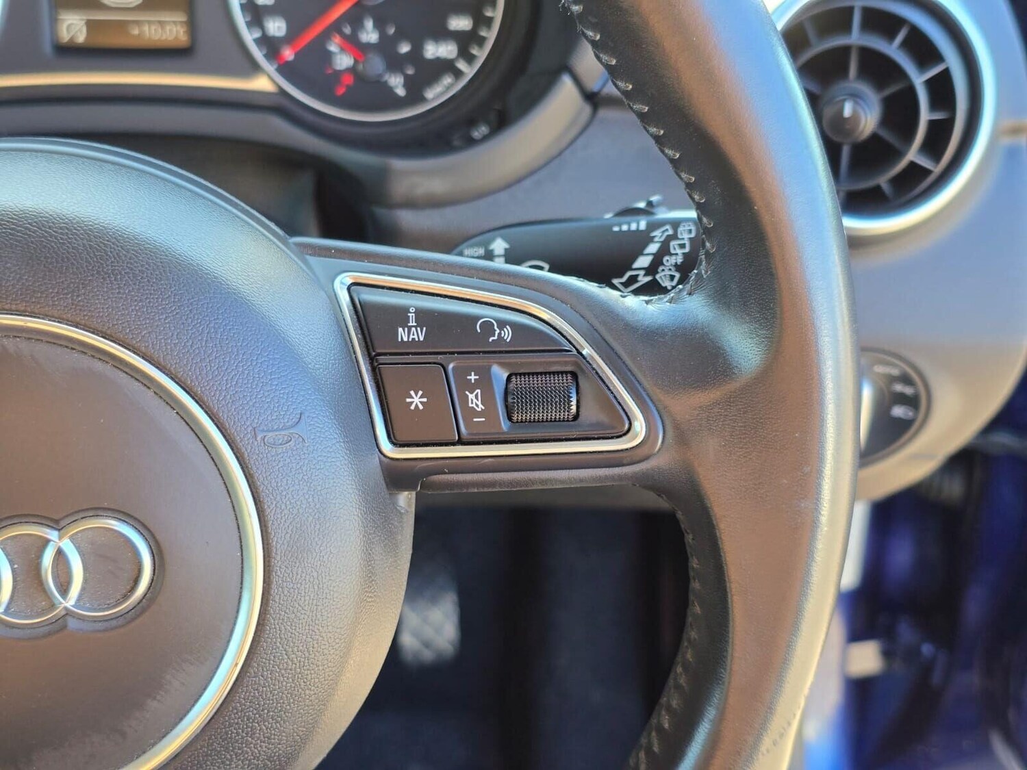 Used Audi A1 2014 for sale - 76076178: Photo 32