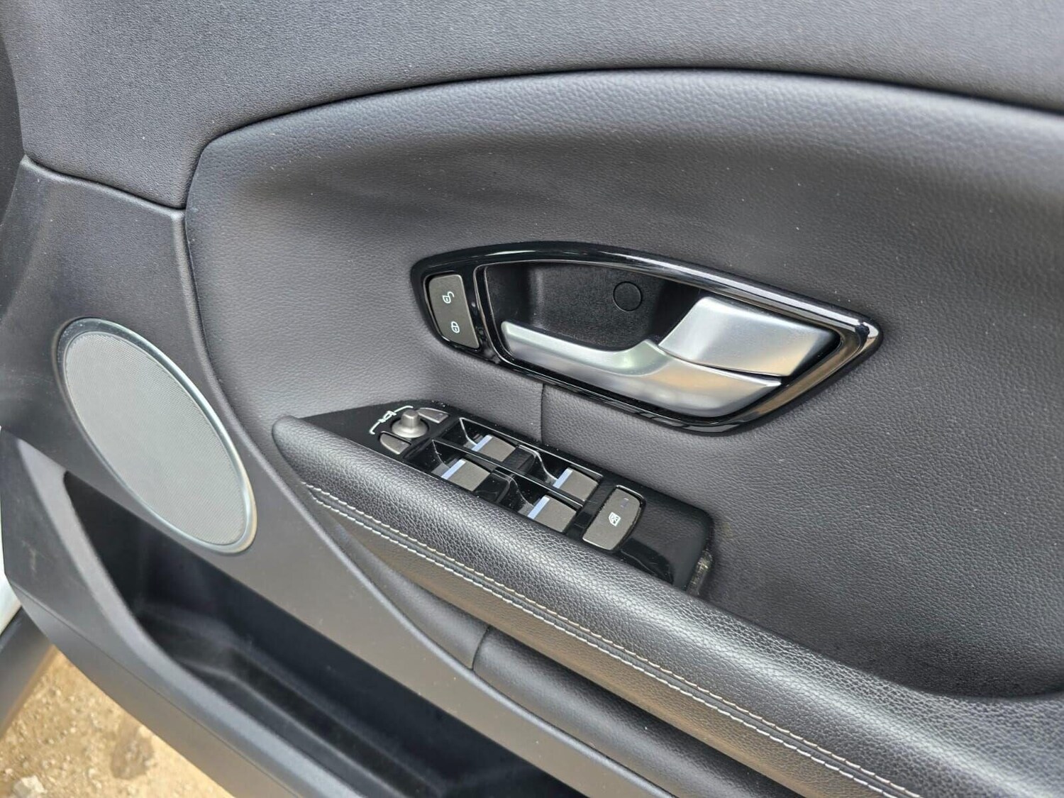 Used Land Rover Range Rover Evoque 2017 for sale - 77932760: Photo 37