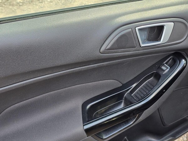 Used Ford Fiesta 2016 for sale - 75598108: Photo 27