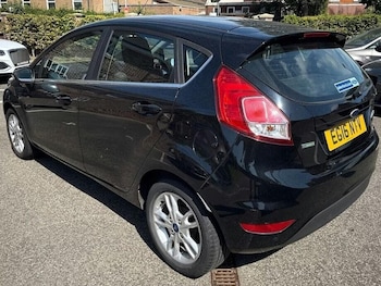 Used Ford Fiesta 2016 for sale - 75598108: Photo