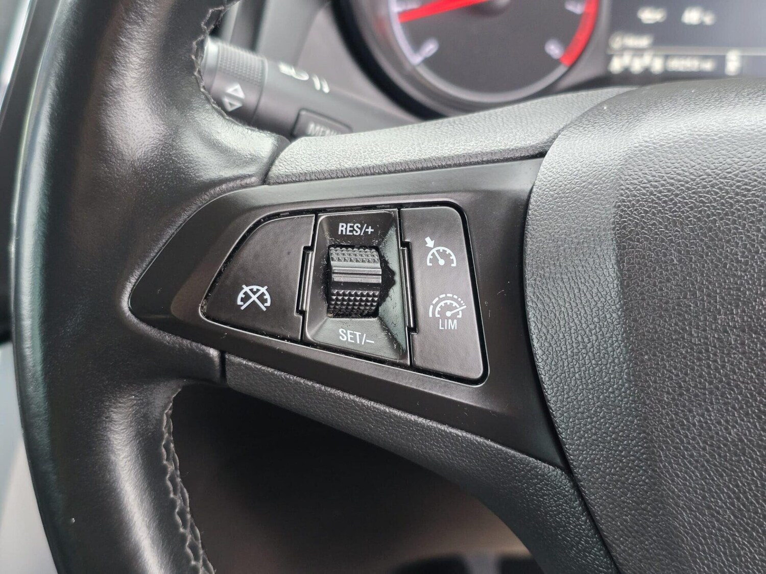 Used Vauxhall Zafira 2016 for sale - 77533828: Photo 30