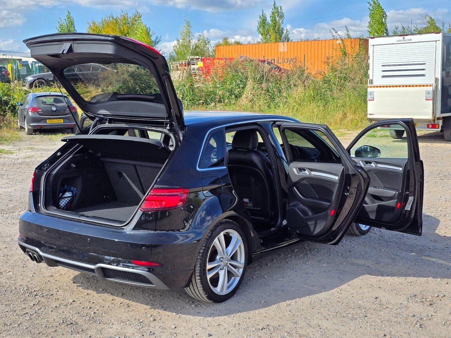 Used Audi A3 2017 for sale - 76958635: Photo 17