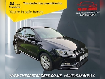 Used Volkswagen Polo 2015 for sale - 76428837: Photo