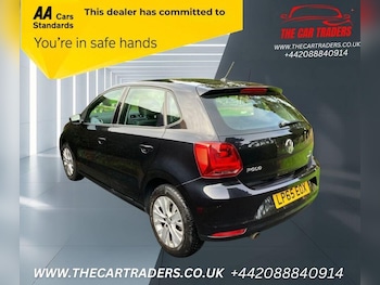 Used Volkswagen Polo 2015 for sale - 76428837: Photo