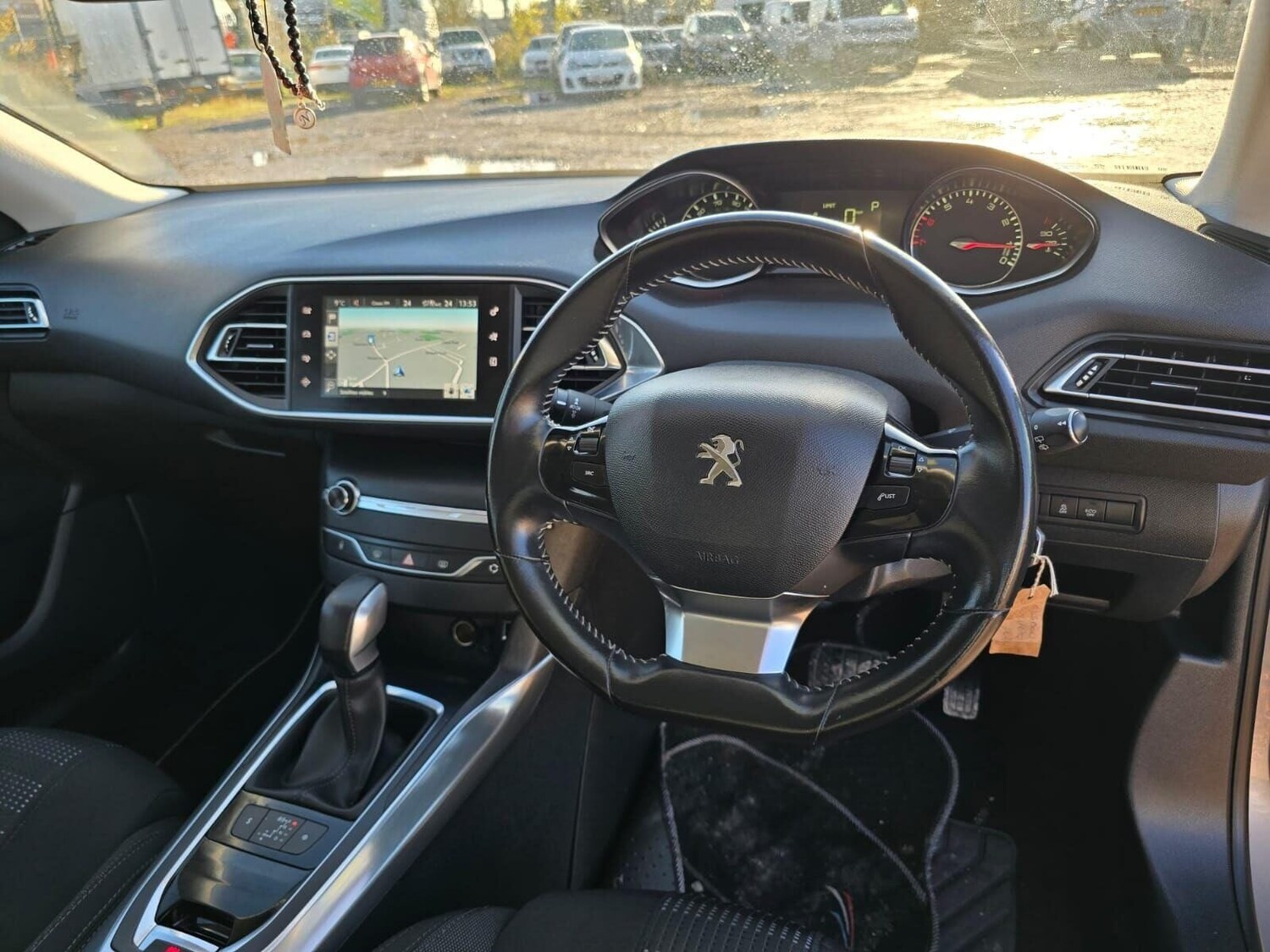 Used Peugeot 308 2016 for sale - 76406092: Photo 36