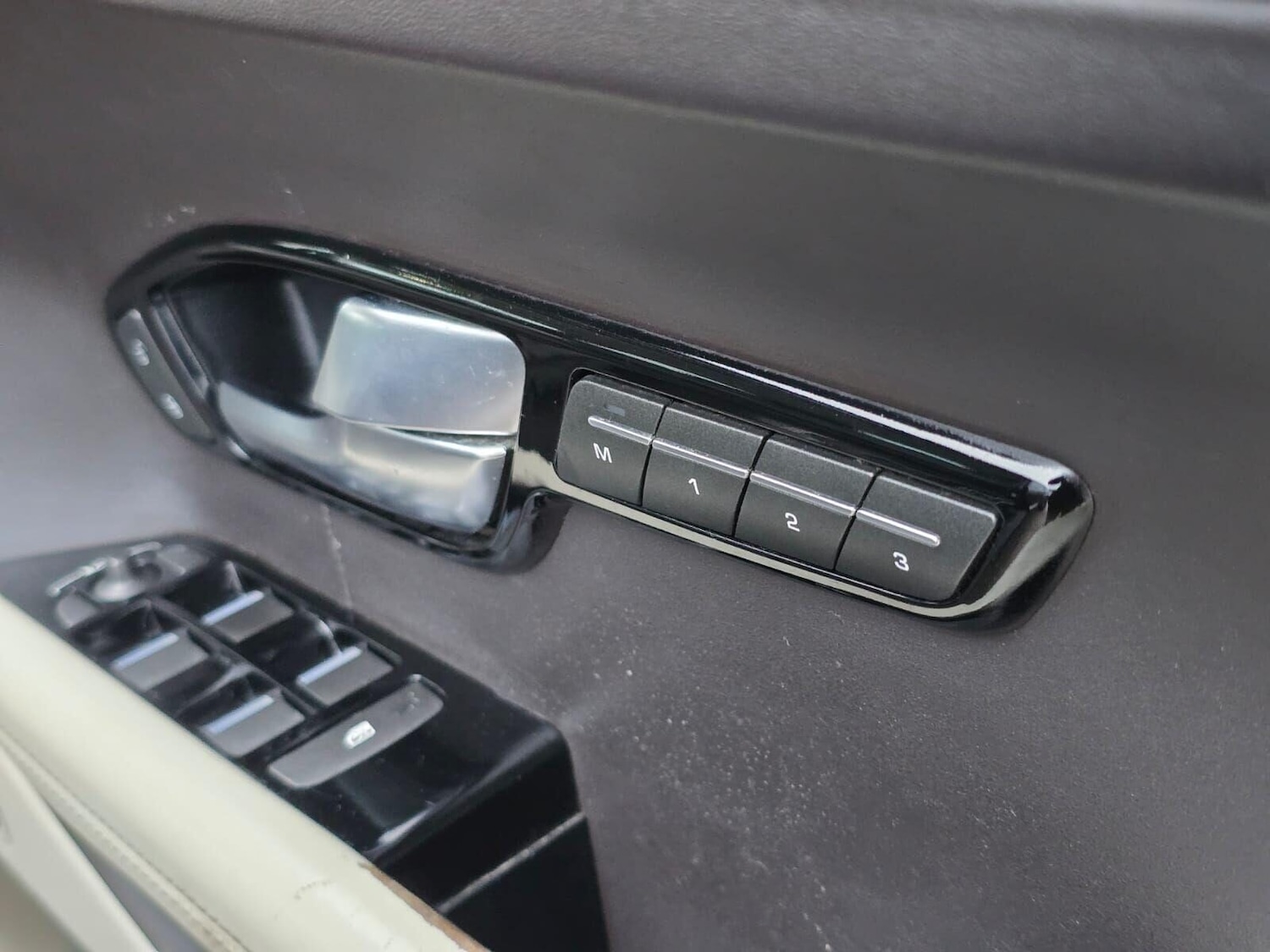 Used Land Rover Range Rover Evoque 2014 for sale - 77022977: Photo 25