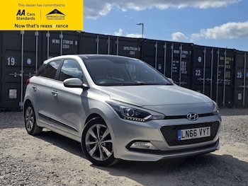 Used Hyundai i20 2016 for sale - 79046945: Photo