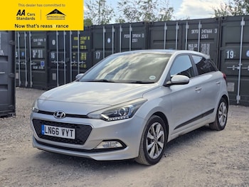 Used Hyundai i20 2016 for sale - 79046945: Photo