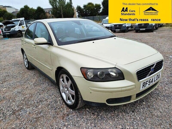 Cheap Volvo S40 2004 - 2.4 SE Saloon 4dr Petrol Geartronic (217 g/km, 170 bhp) for sale in Romford, Greater London