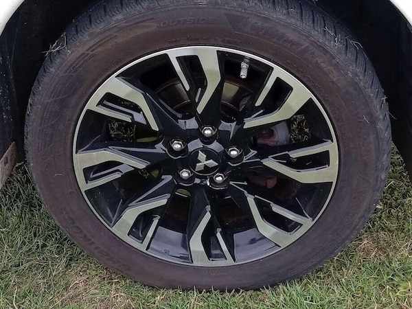 Used Mitsubishi Outlander 2017 for sale - 76288717: Photo 8
