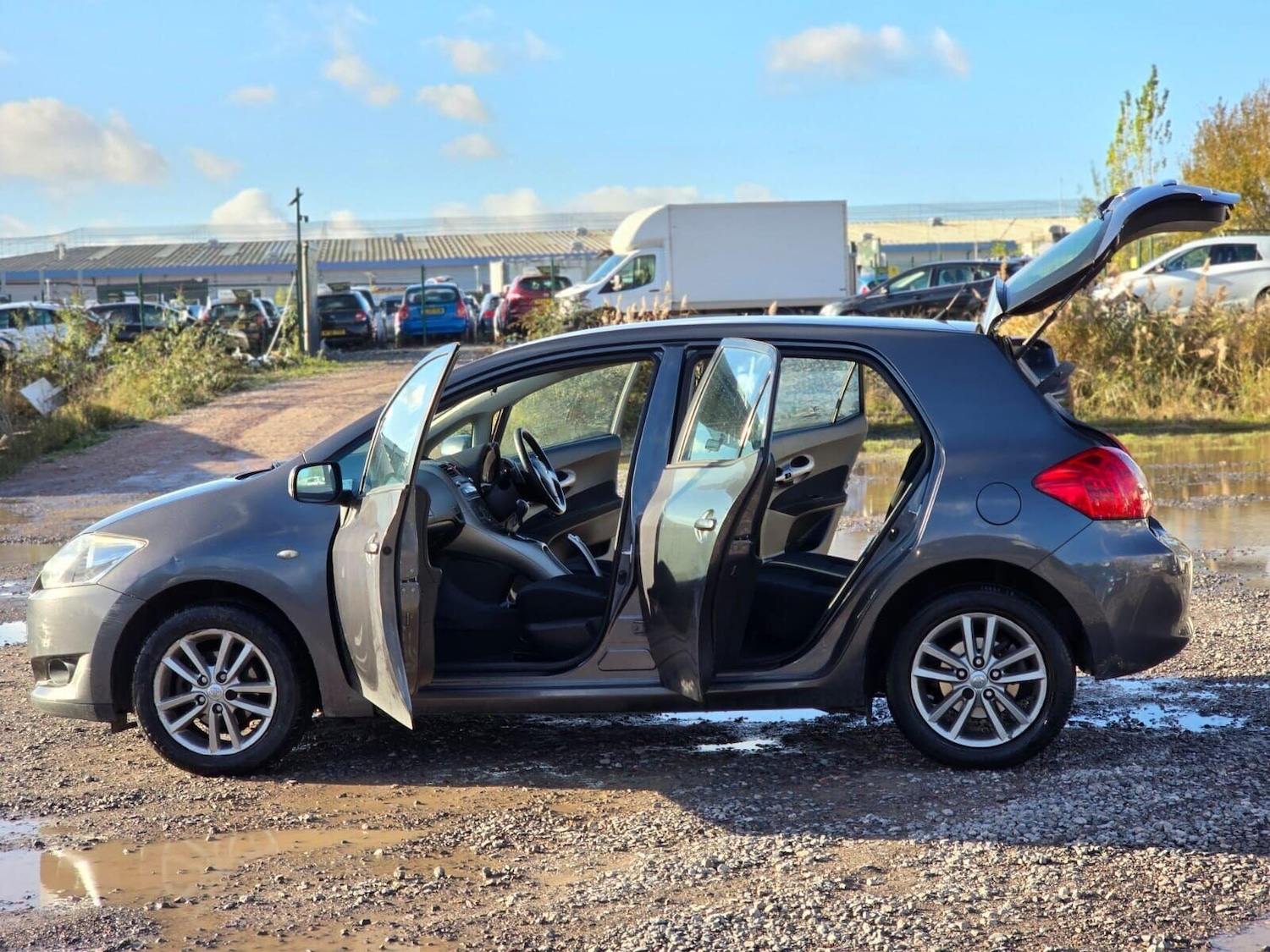 Used Toyota Auris 2009 for sale - 76682448: Photo 13
