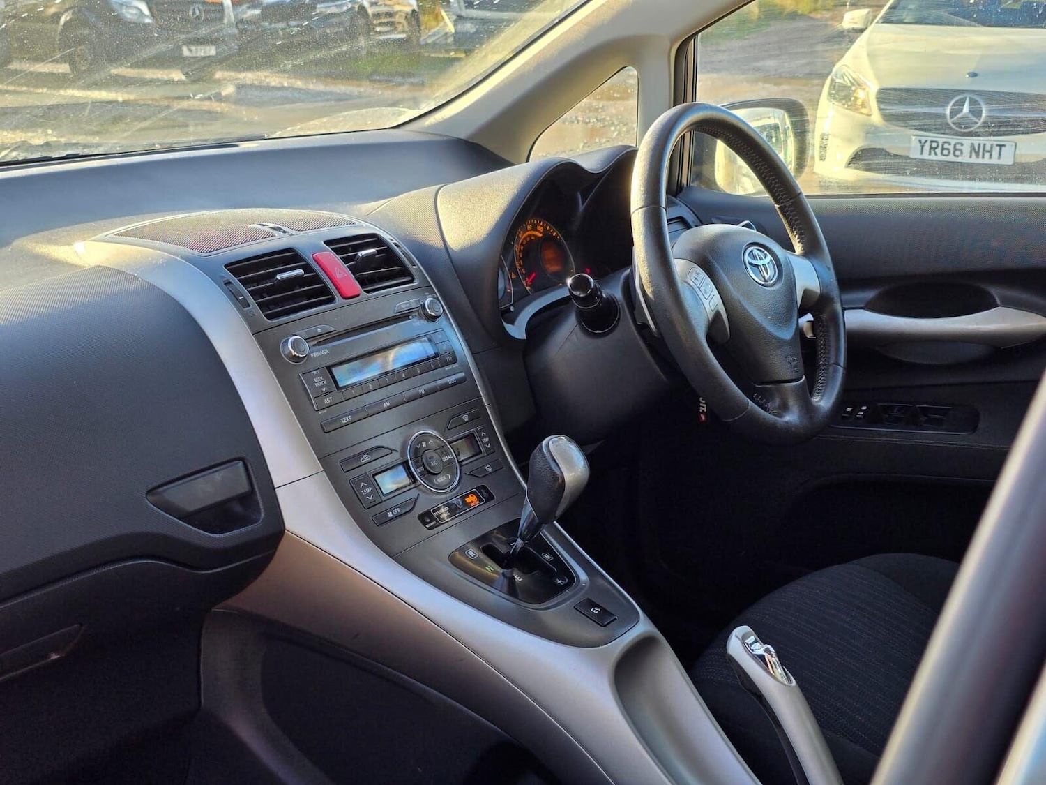 Used Toyota Auris 2009 for sale - 76682448: Photo 24