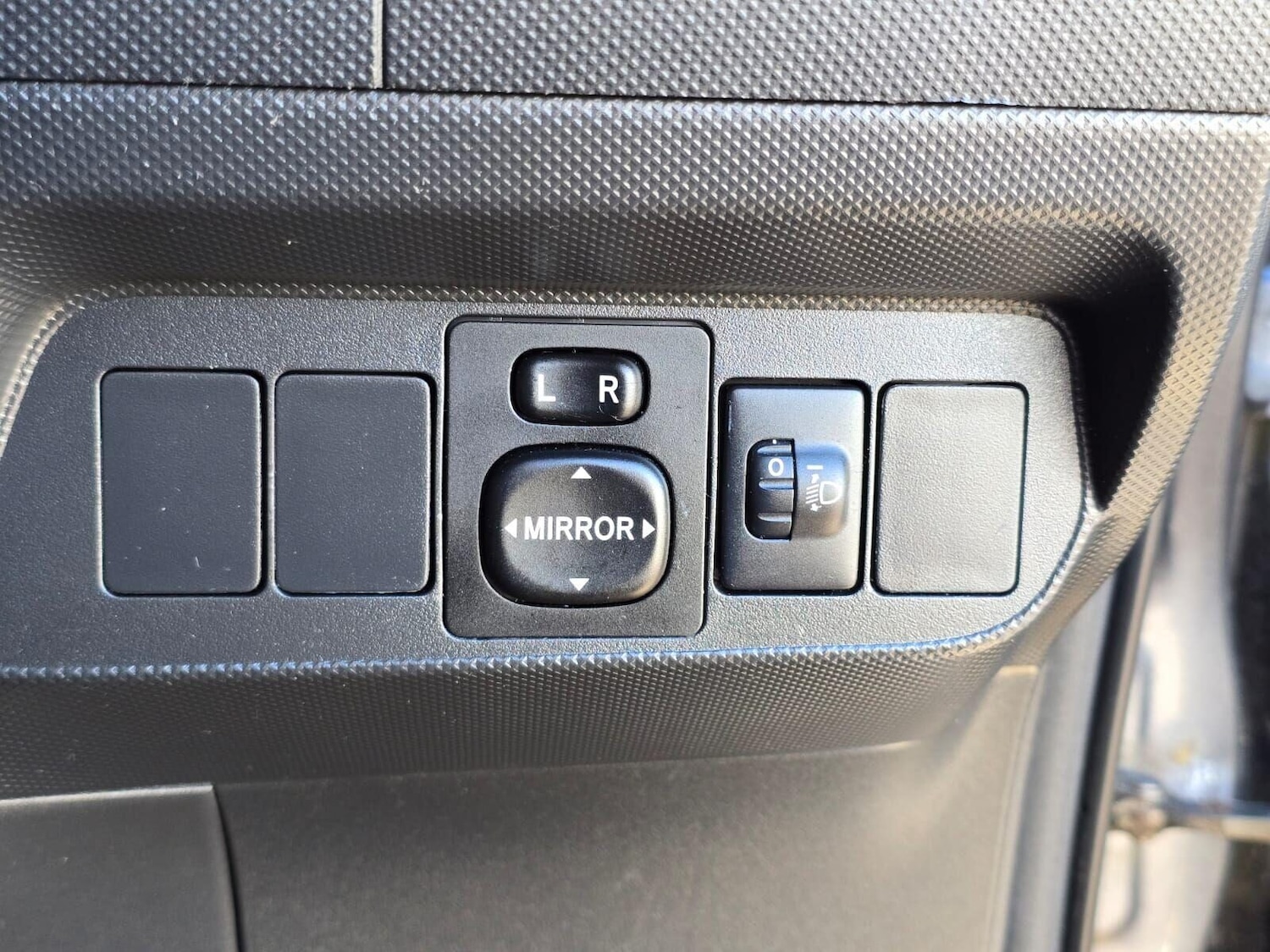 Used Toyota Auris 2009 for sale - 76682448: Photo 28