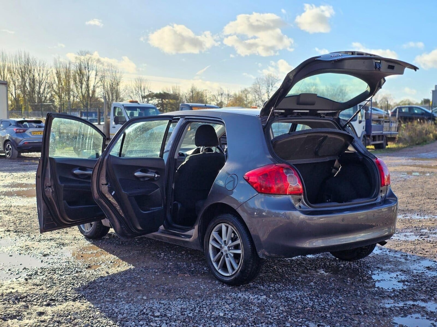 Used Toyota Auris 2009 for sale - 76682448: Photo 4