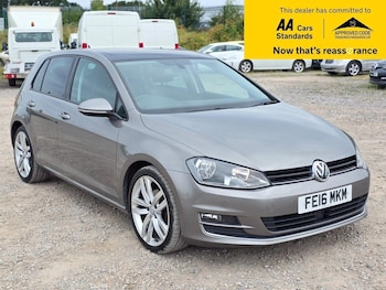 Used Volkswagen Golf 2016 for sale - 75700138: Photo